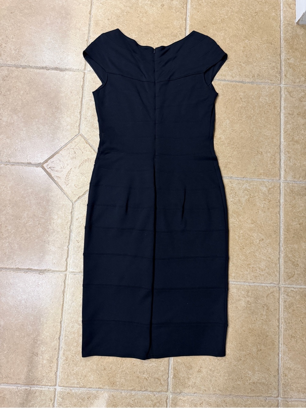 Black Dress - Picture 2 of 5